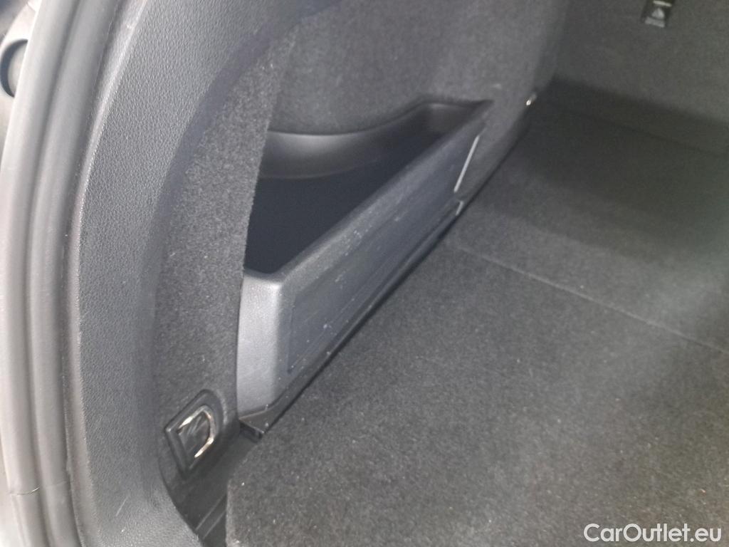  Volkswagen  Passat VOLKSWAGEN  SW / 2019 / 5P / Break 1.4 TSI DSG HYBRIDE REC SW GTE BUSINESS(SL) #19