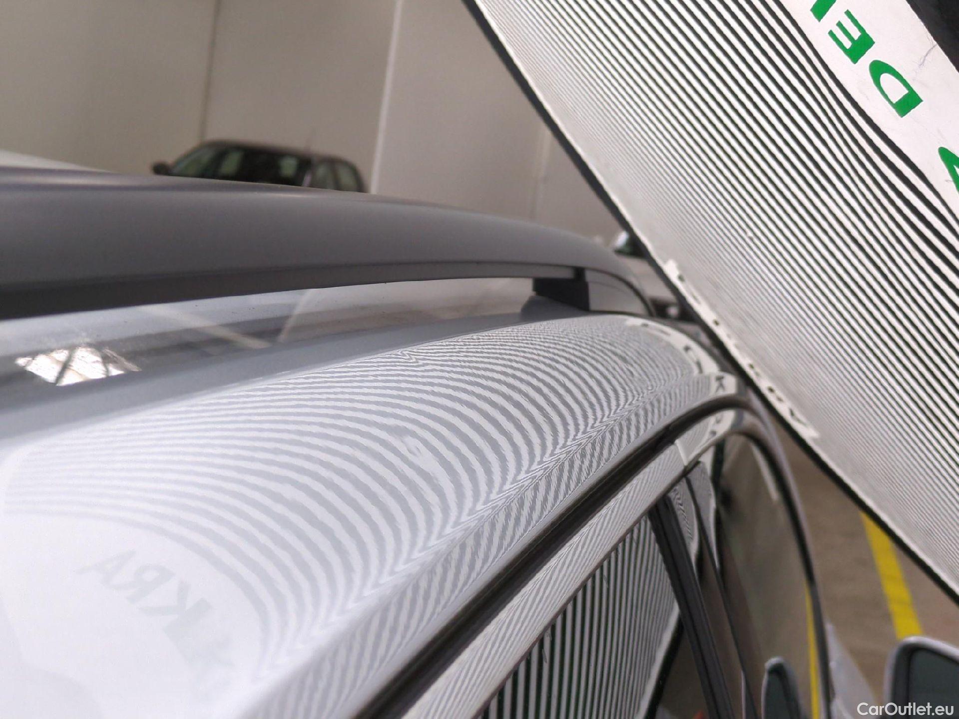  Volkswagen  Tiguan VOLKSWAGEN  / 2016 / 5P / SUV 2.0 TDI 150 DSG7 Confortline Business #24