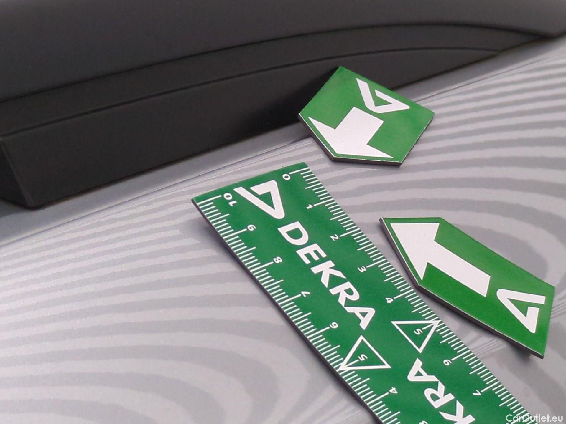  Volkswagen  Tiguan VOLKSWAGEN  / 2016 / 5P / SUV 2.0 TDI 150 DSG7 Confortline Business #55