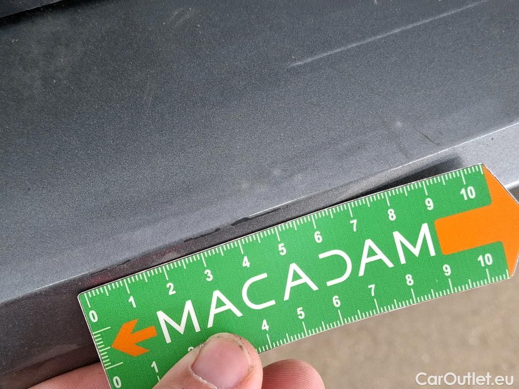  Volkswagen  Golf  VII Berline Confortline Business BMT 2.0 TDI 150CV BVA7 E6dT #7