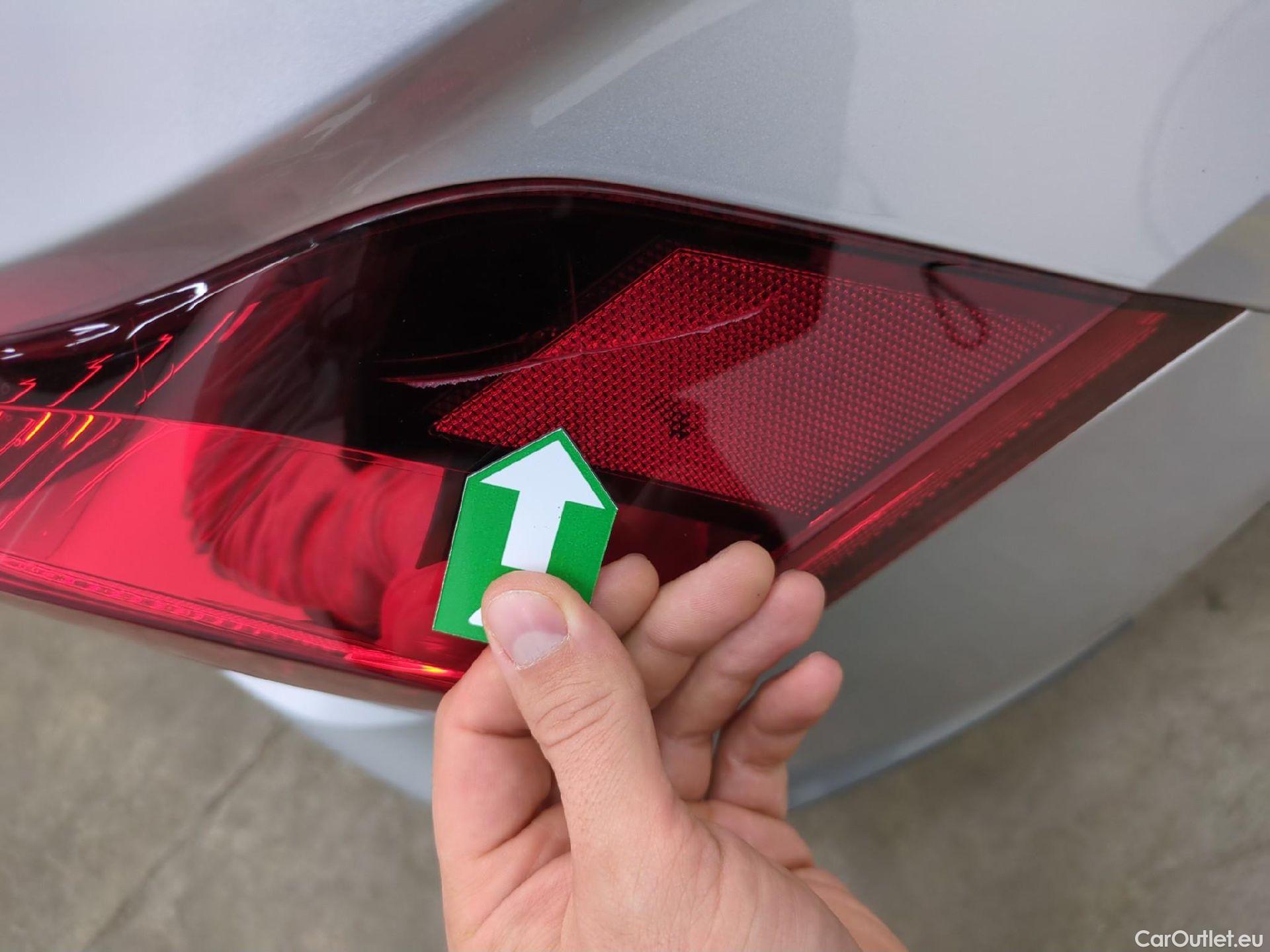  Volkswagen  Tiguan VOLKSWAGEN  / 2016 / 5P / SUV 2.0 TDI 150 DSG7 Confortline Business #9