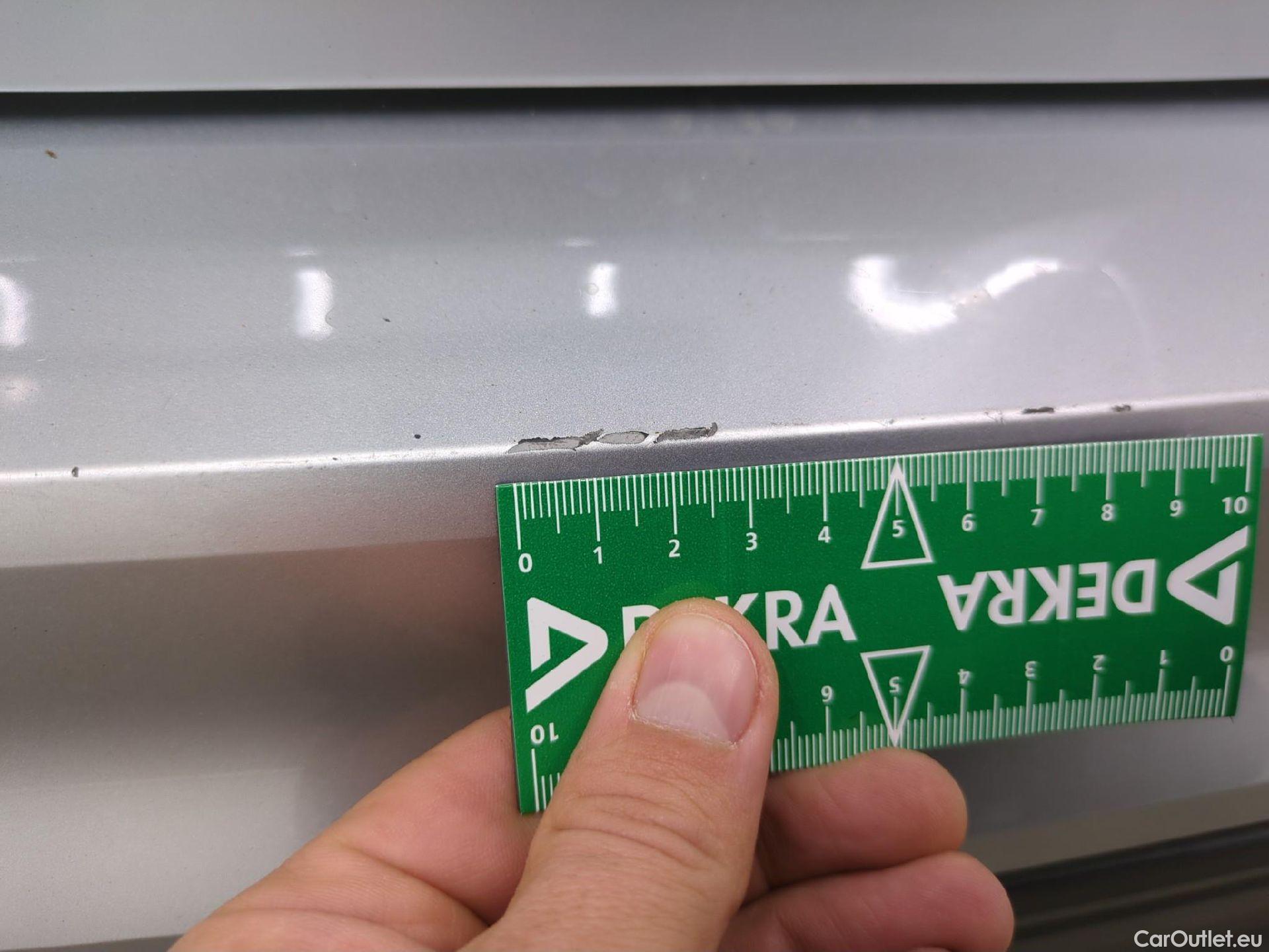  Volkswagen  Tiguan VOLKSWAGEN  / 2016 / 5P / SUV 2.0 TDI 150 DSG7 Confortline Business #72