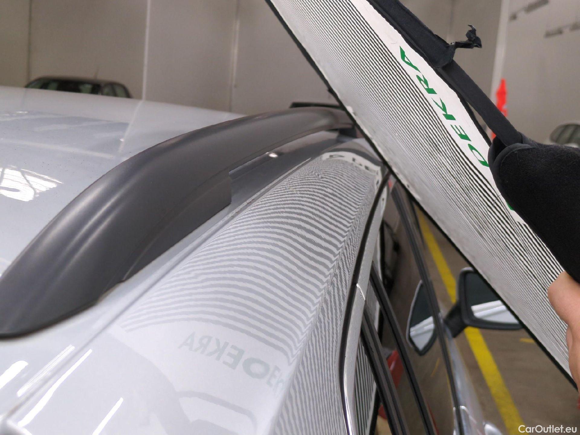  Volkswagen  Tiguan VOLKSWAGEN  / 2016 / 5P / SUV 2.0 TDI 150 DSG7 Confortline Business #23