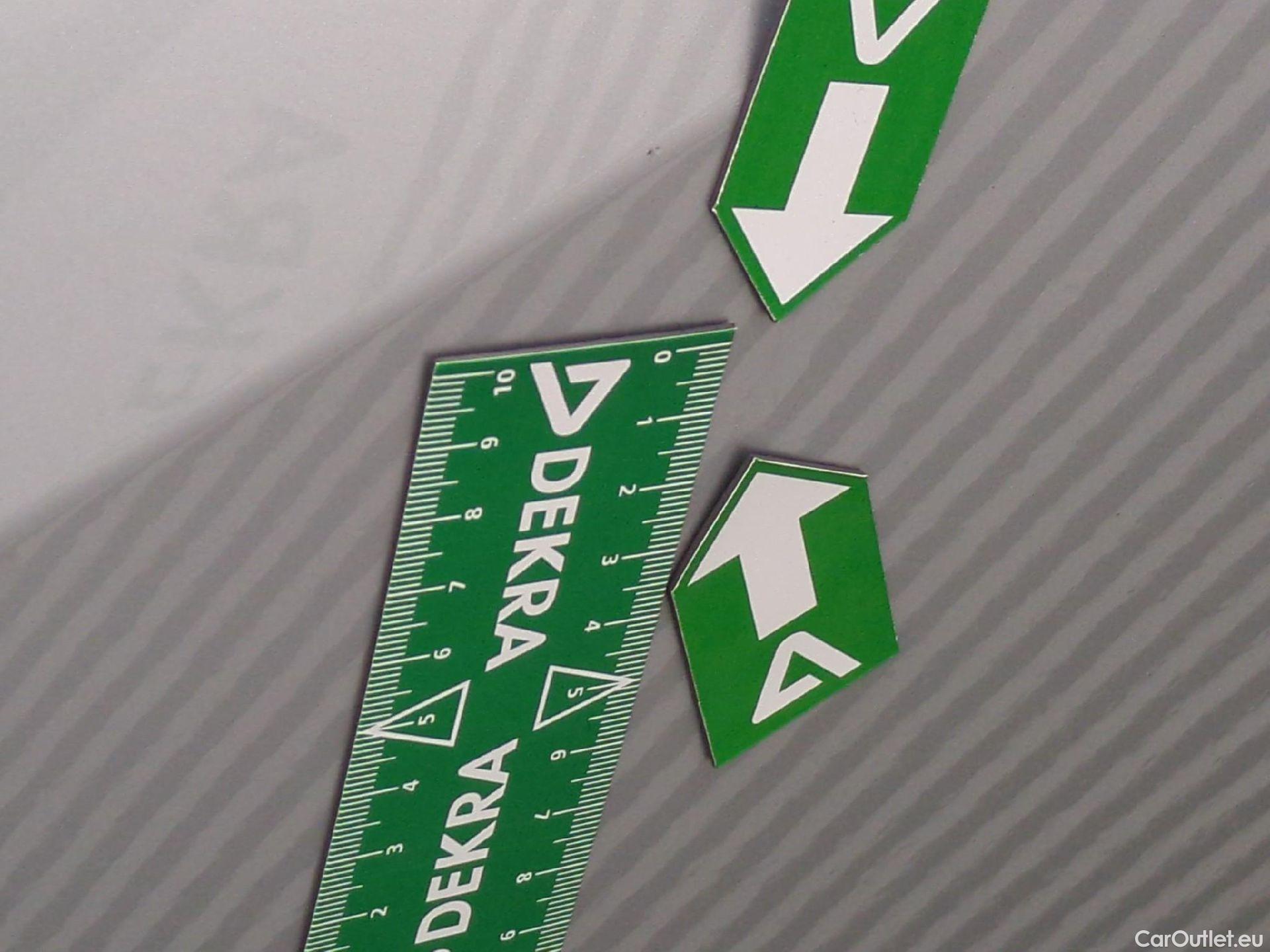  Volkswagen  Tiguan VOLKSWAGEN  / 2016 / 5P / SUV 2.0 TDI 150 DSG7 Confortline Business #57