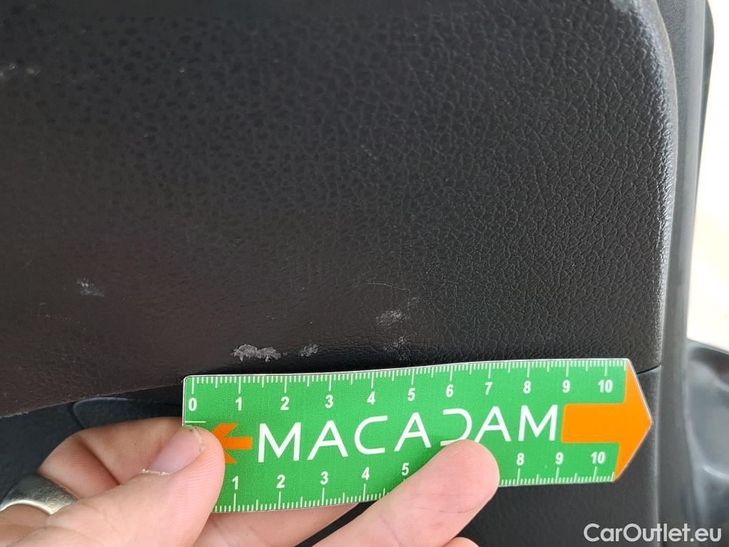  Volkswagen  Golf  VII Berline Confortline Business BMT 2.0 TDI 150CV BVA7 E6dT #29