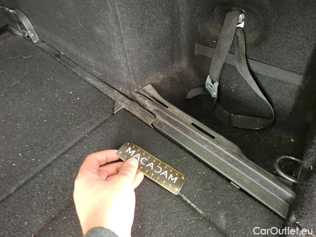  Renault  Megane  IV Grandtour Business 1.5 dCi 115CV BVA7 E6d #40