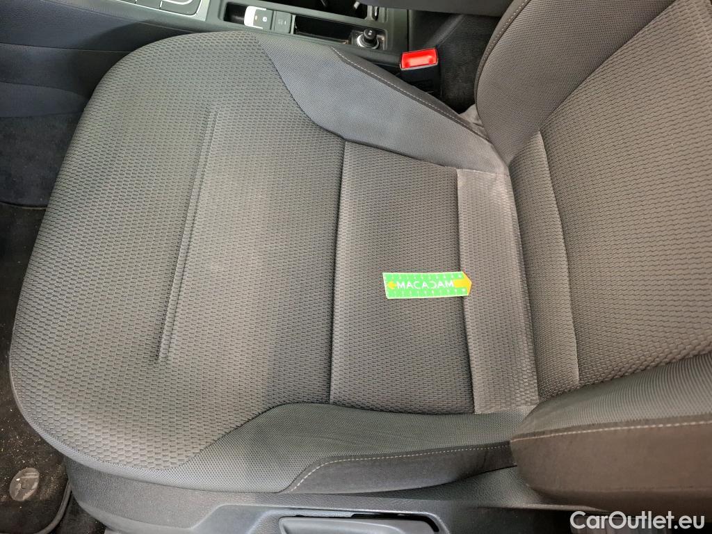  Volkswagen  Golf  VII Berline Confortline Business BMT 2.0 TDI 150CV BVA7 E6dT #35