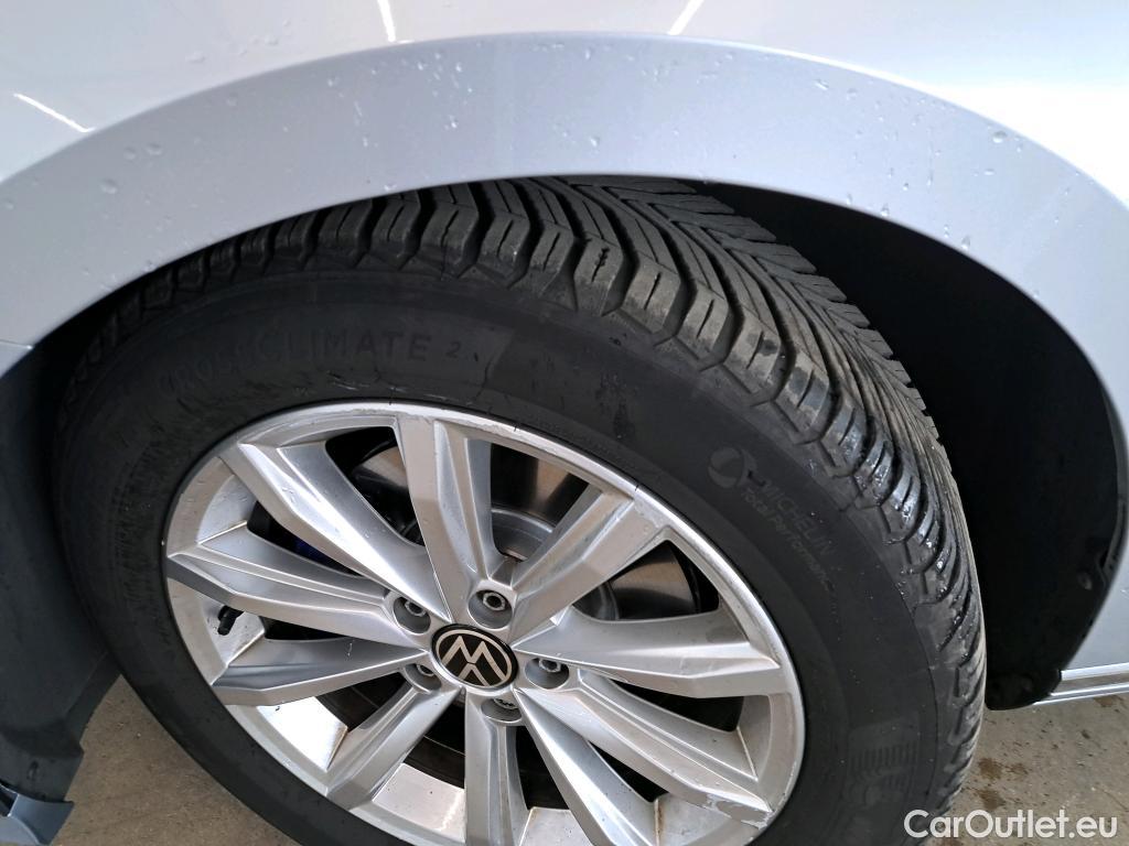  Volkswagen  Passat VOLKSWAGEN  SW / 2019 / 5P / Break 1.4 TSI DSG HYBRIDE REC SW GTE BUSINESS(SL) #22