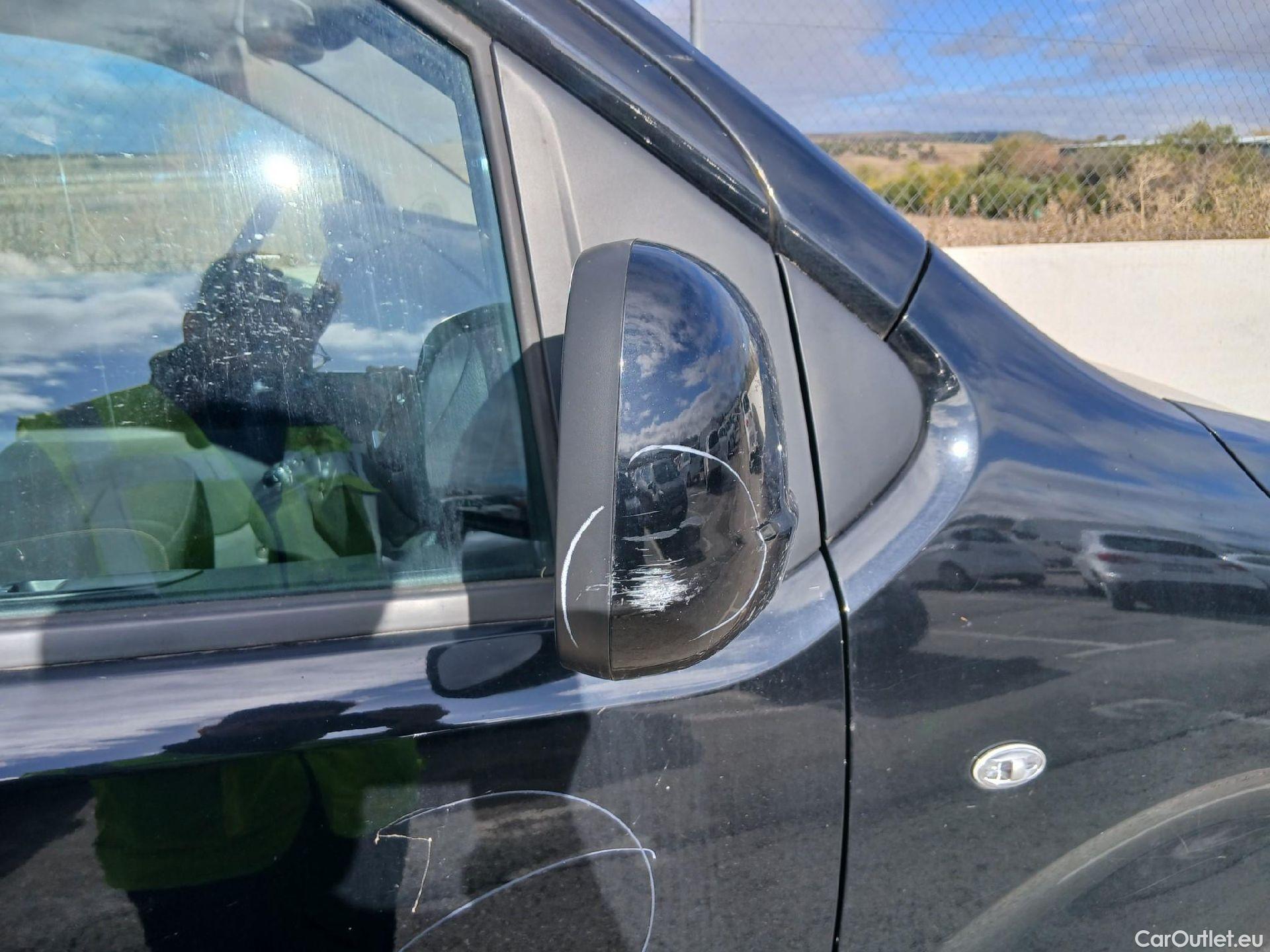  Toyota  Proace TOYOTA  Verso / 2017 / 5P / monovolumen 2.0D 180CV FAMILY ADVANCE PACK L1 AUTO #56