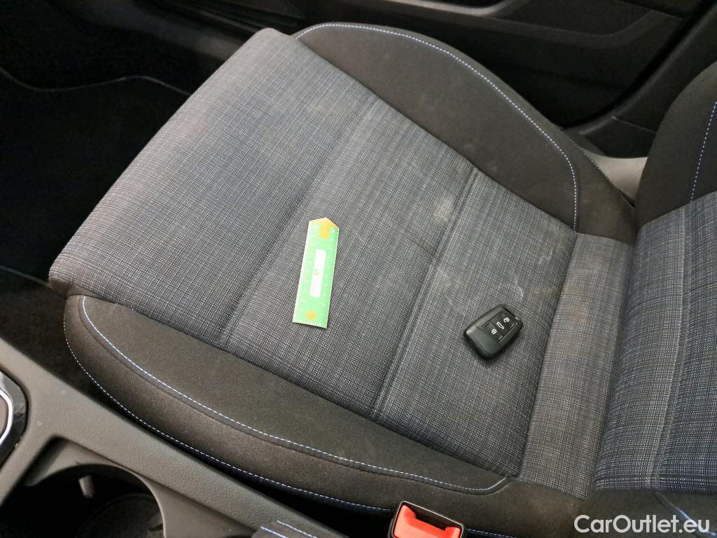  Volkswagen  Passat VOLKSWAGEN  SW / 2019 / 5P / Break 1.4 TSI DSG HYBRIDE REC SW GTE BUSINESS(SL) #24