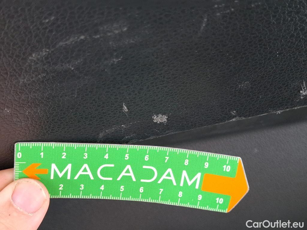  Volkswagen  Golf  VII Berline Confortline Business BMT 2.0 TDI 150CV BVA7 E6dT #30