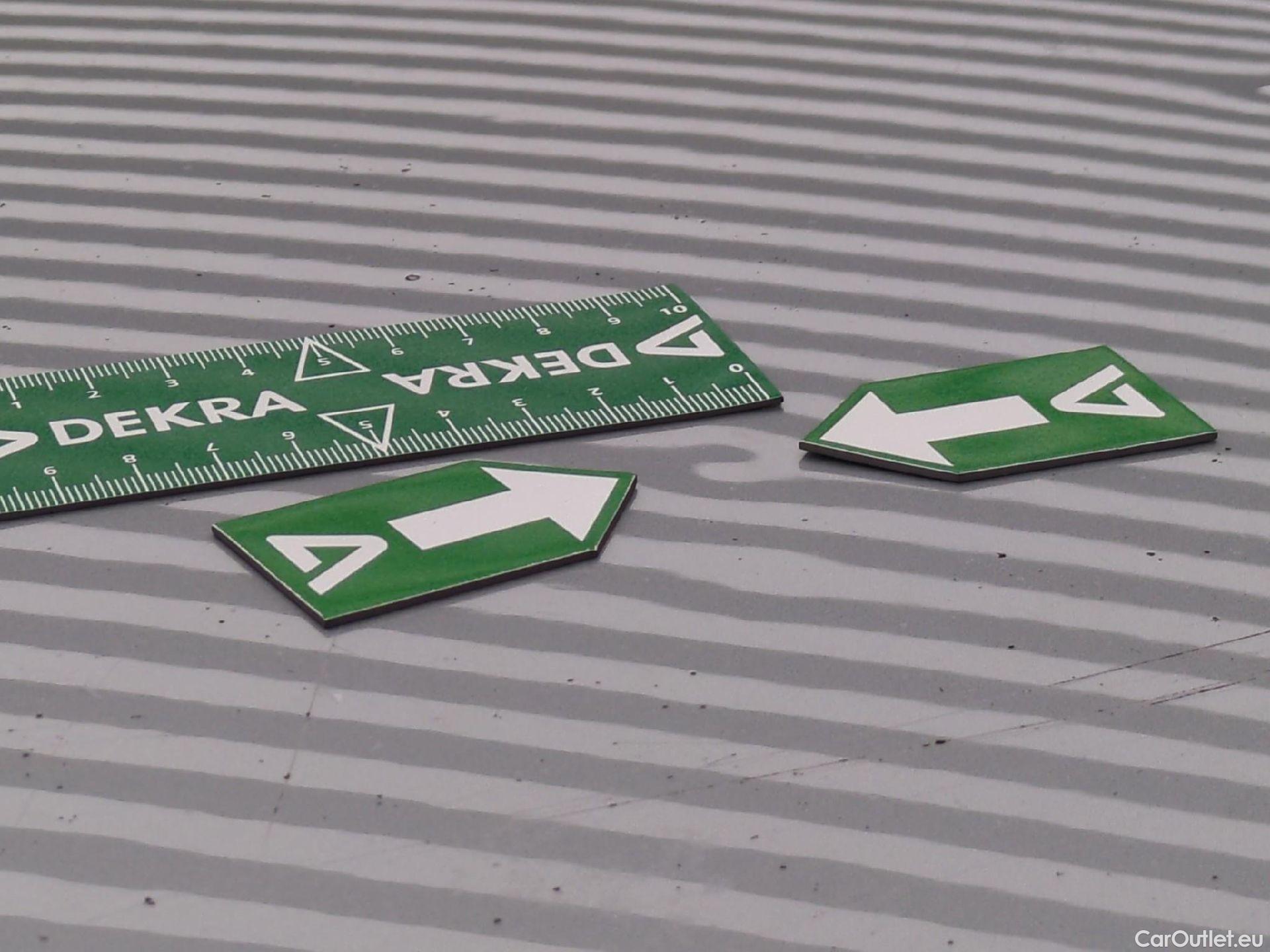  Volkswagen  Tiguan VOLKSWAGEN  / 2016 / 5P / SUV 2.0 TDI 150 DSG7 Confortline Business #31