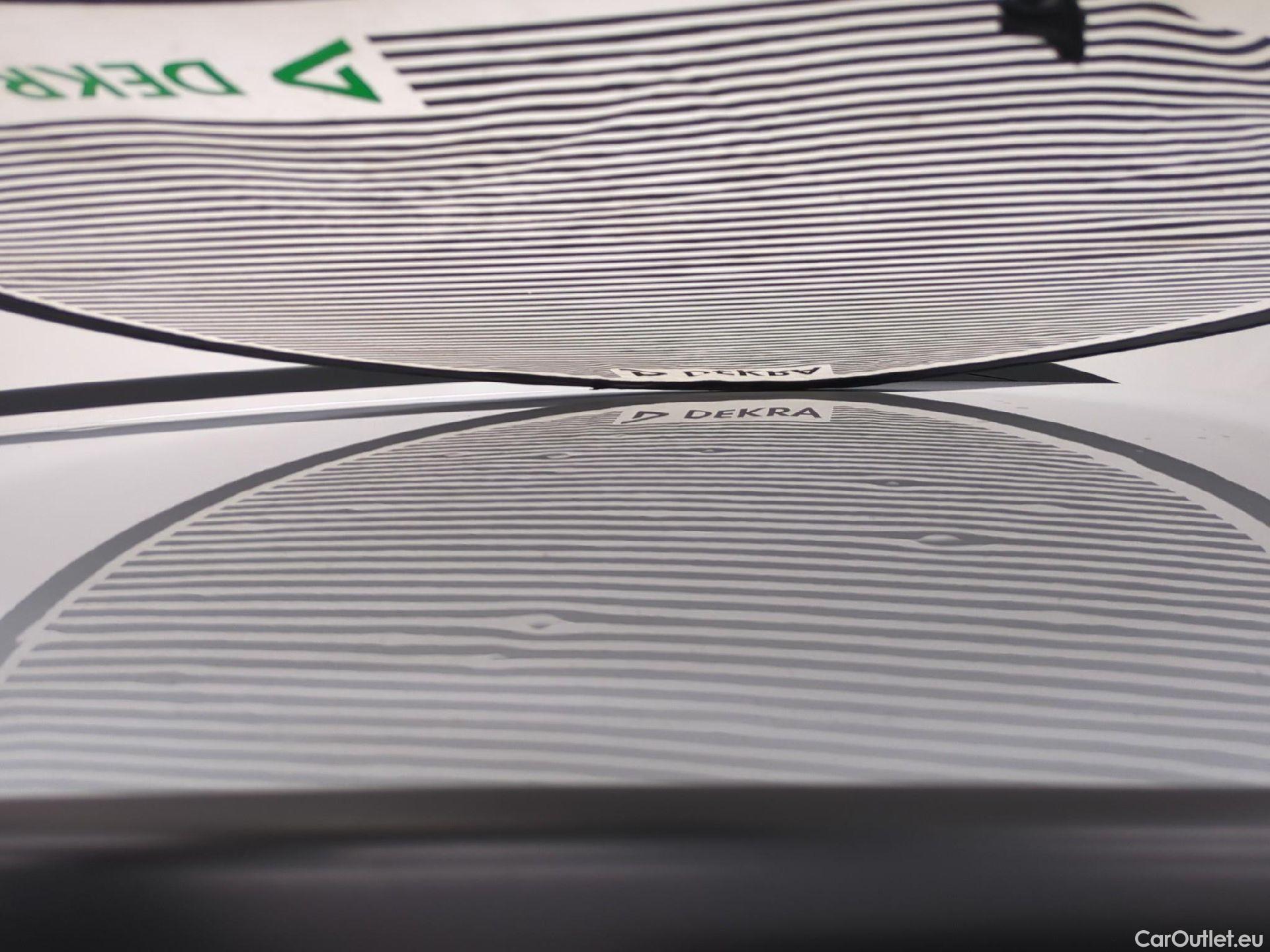  Volkswagen  Tiguan VOLKSWAGEN  / 2016 / 5P / SUV 2.0 TDI 150 DSG7 Confortline Business #36