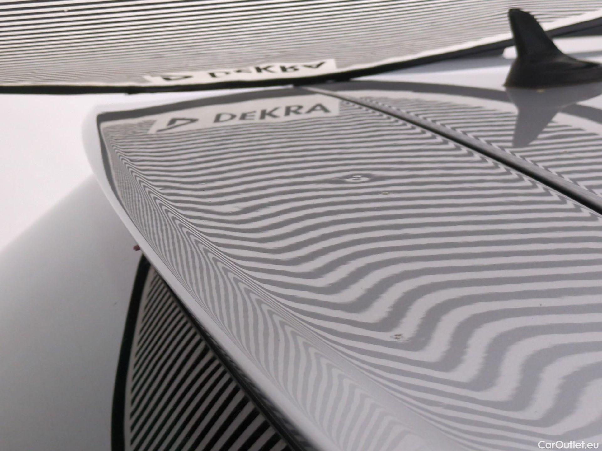  Volkswagen  Tiguan VOLKSWAGEN  / 2016 / 5P / SUV 2.0 TDI 150 DSG7 Confortline Business #62