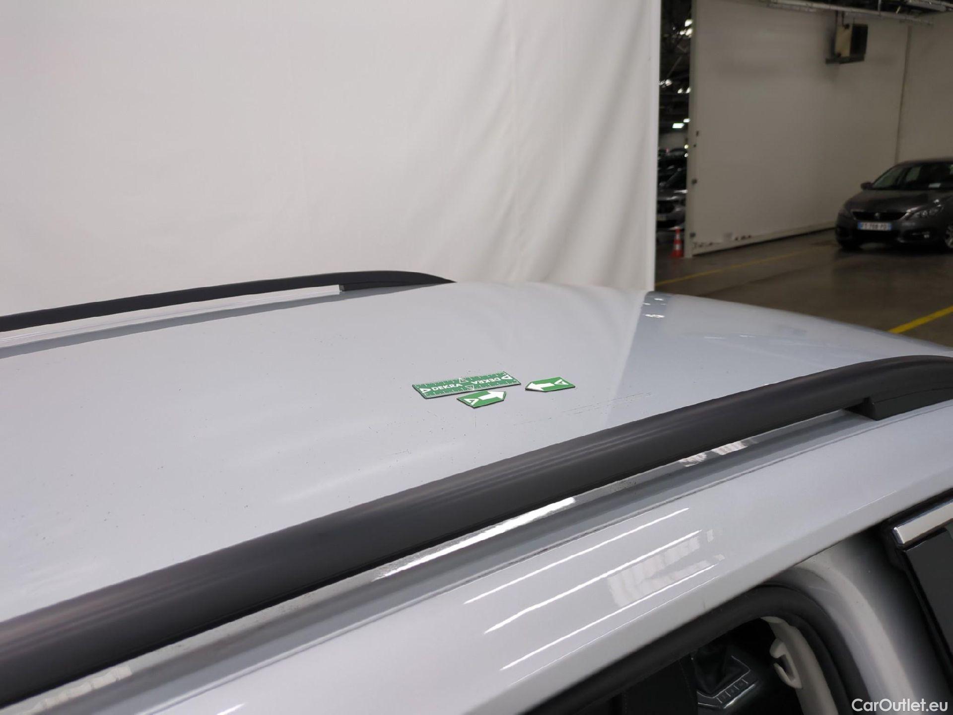  Volkswagen  Tiguan VOLKSWAGEN  / 2016 / 5P / SUV 2.0 TDI 150 DSG7 Confortline Business #33