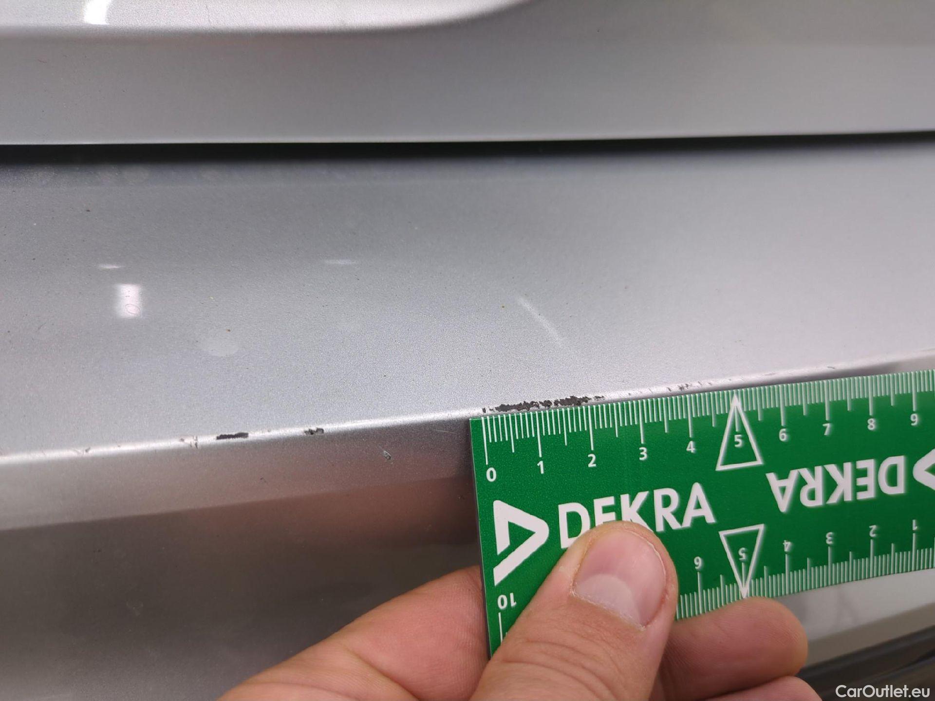  Volkswagen  Tiguan VOLKSWAGEN  / 2016 / 5P / SUV 2.0 TDI 150 DSG7 Confortline Business #69