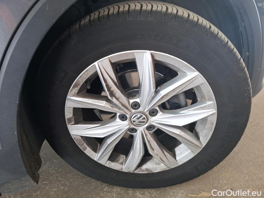  Volkswagen  Tiguan VOLKSWAGEN  5p SUV 2.0 TDI 150 DSG7 Carat #22