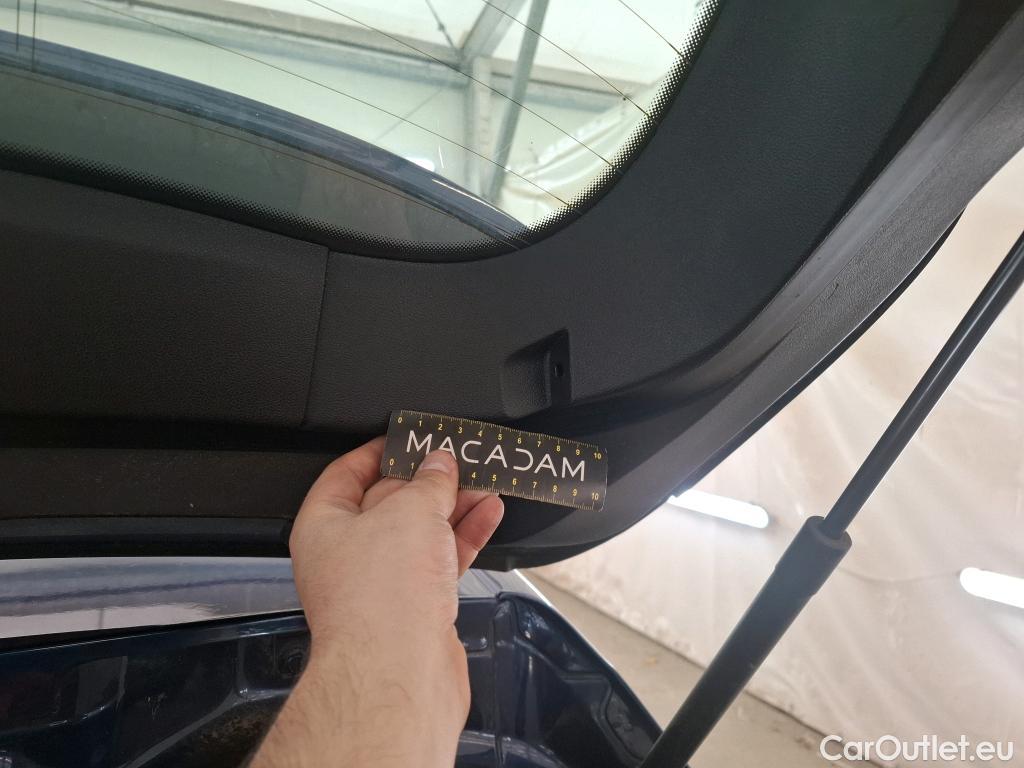  Renault  Megane  IV Berline 5pt. Business 1.5 dCi 115CV BVM6 E6dT #70