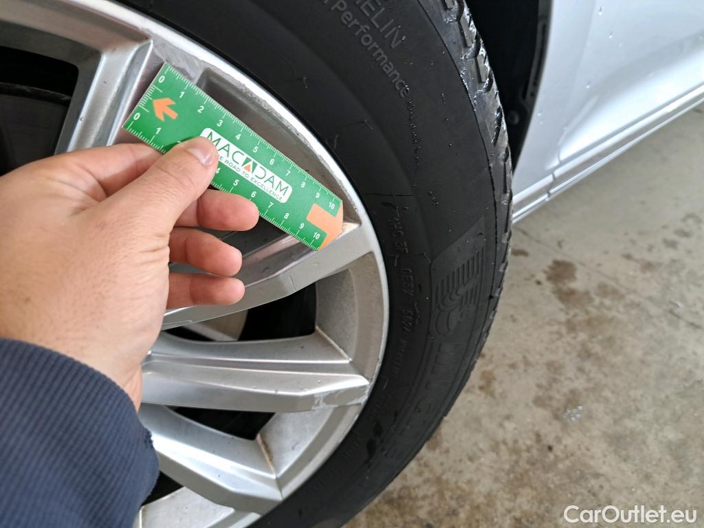  Volkswagen  Passat VOLKSWAGEN  SW / 2019 / 5P / Break 1.4 TSI DSG HYBRIDE REC SW GTE BUSINESS(SL) #11