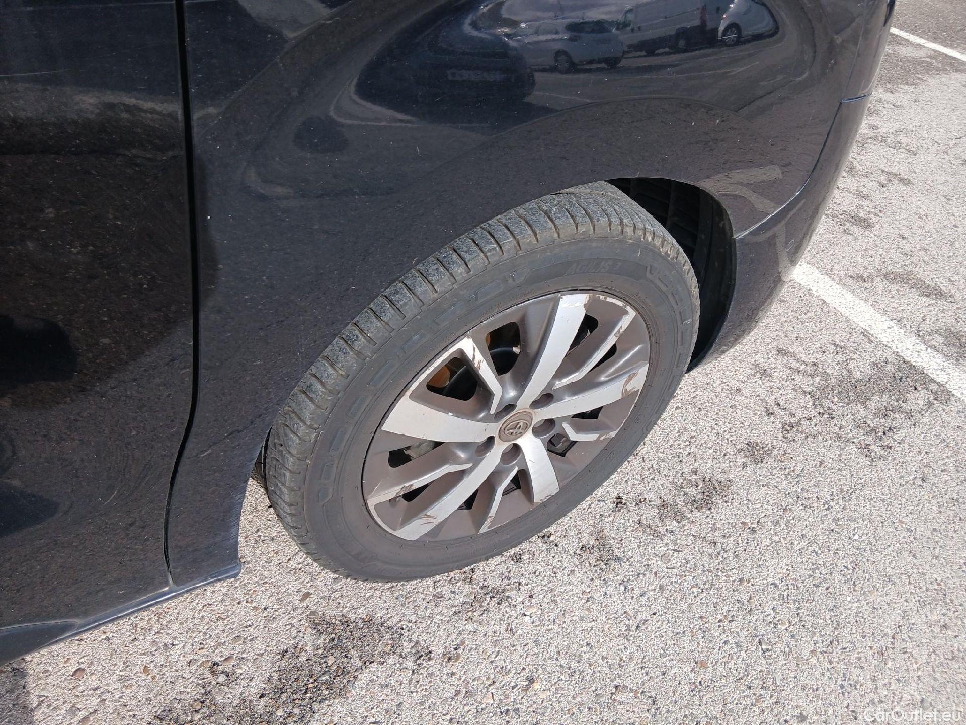  Toyota  Proace TOYOTA  Verso / 2017 / 5P / monovolumen 2.0D 180CV FAMILY ADVANCE PACK L1 AUTO #17