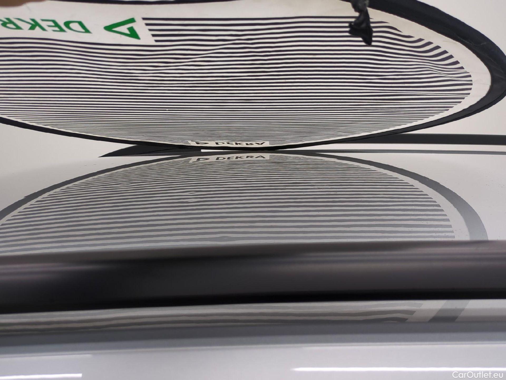  Volkswagen  Tiguan VOLKSWAGEN  / 2016 / 5P / SUV 2.0 TDI 150 DSG7 Confortline Business #34