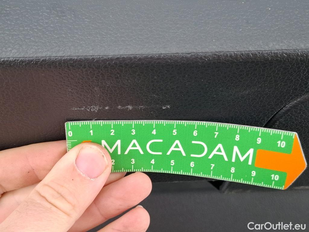  Volkswagen  Golf  VII Berline Confortline Business BMT 2.0 TDI 150CV BVA7 E6dT #27