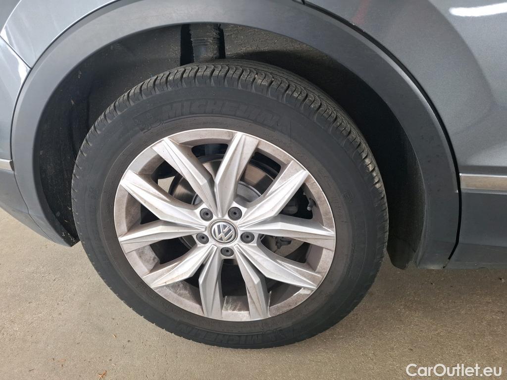  Volkswagen  Tiguan VOLKSWAGEN  5p SUV 2.0 TDI 150 DSG7 Carat #18