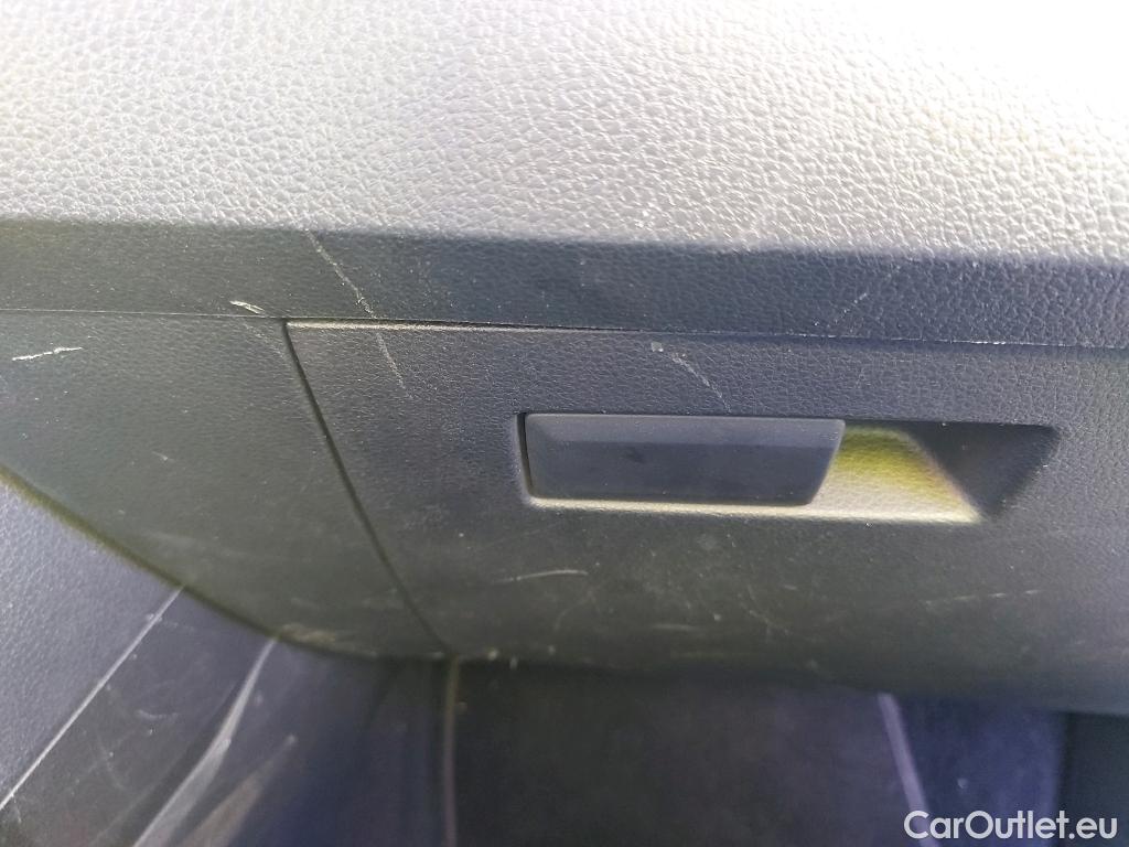  Volkswagen  Caddy VOLKSWAGEN  / 2020 / 4P / combi Kombi 2.0 TDI 75kW (102CV) (CX) #56