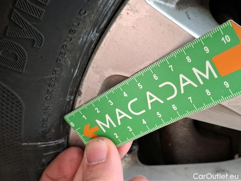  Volkswagen  Golf  VII Berline Confortline Business BMT 2.0 TDI 150CV BVA7 E6dT #21