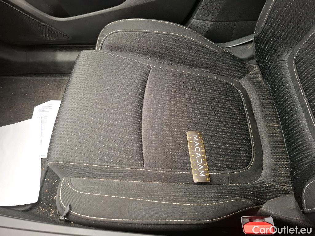  Renault  Megane  IV Berline 5pt. Business 1.5 dCi 115CV BVM6 E6dT #76