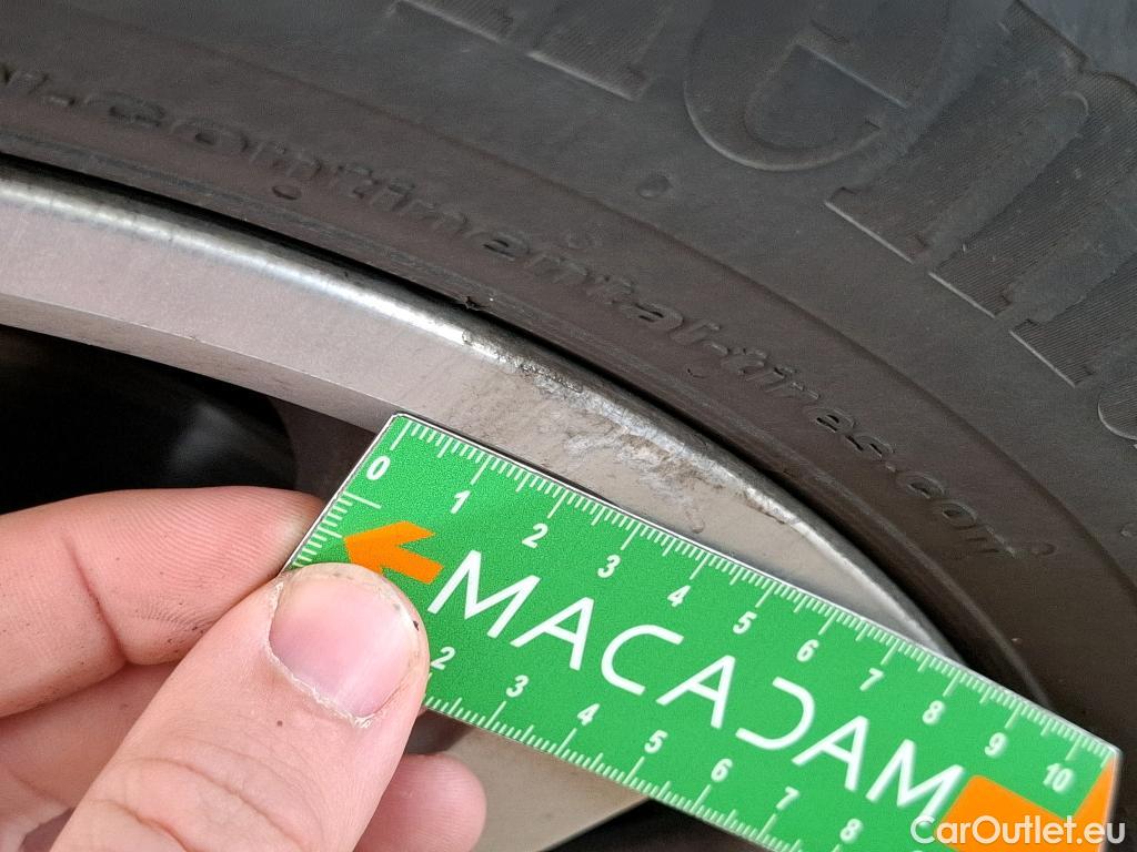  Volkswagen  Golf  VII Berline Confortline Business BMT 2.0 TDI 150CV BVA7 E6dT #51