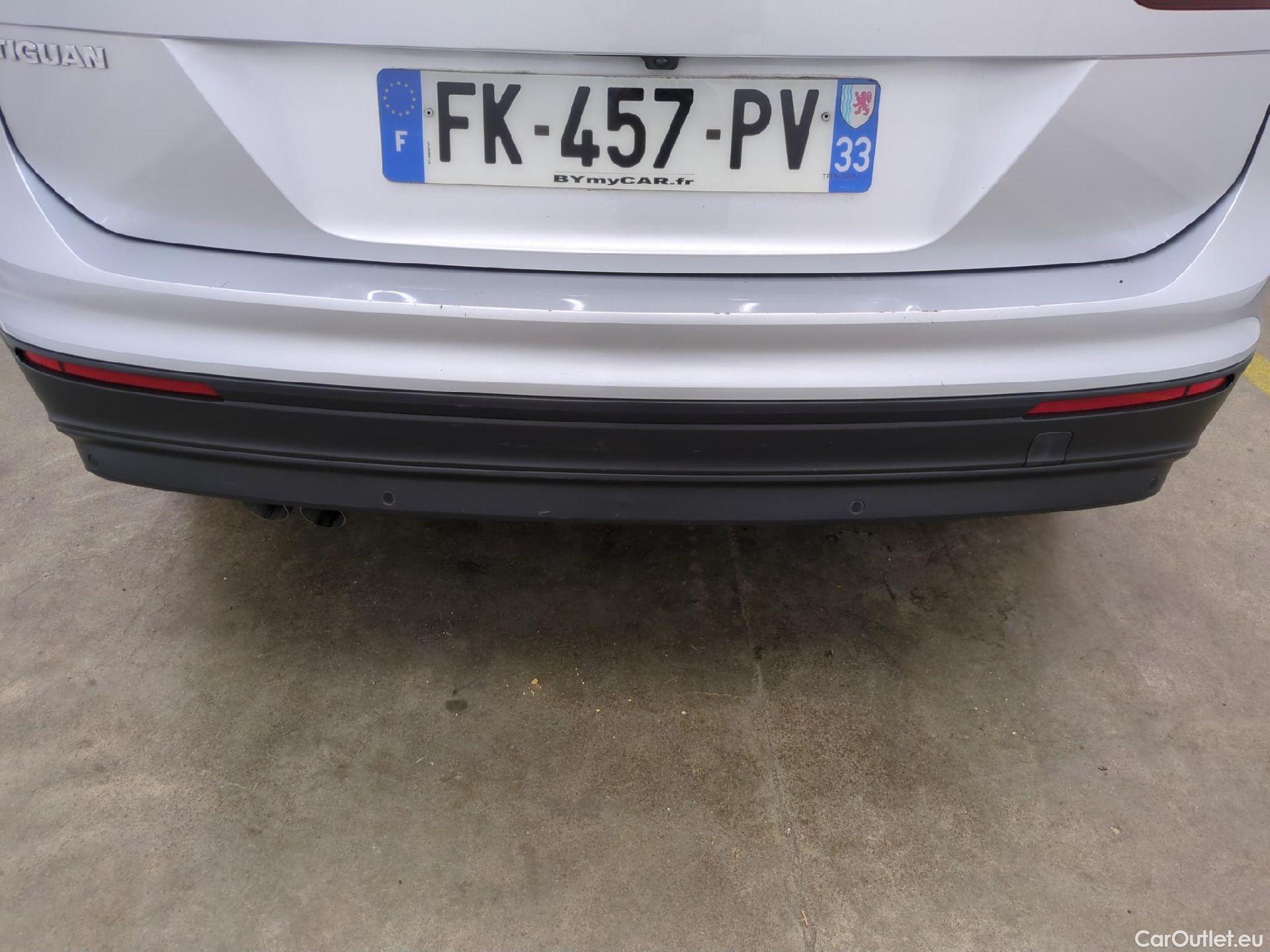  Volkswagen  Tiguan VOLKSWAGEN  / 2016 / 5P / SUV 2.0 TDI 150 DSG7 Confortline Business #73