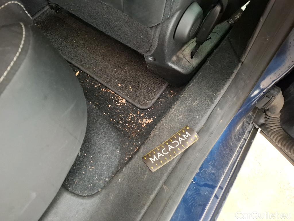  Renault  Megane  IV Berline 5pt. Business 1.5 dCi 115CV BVM6 E6dT #58