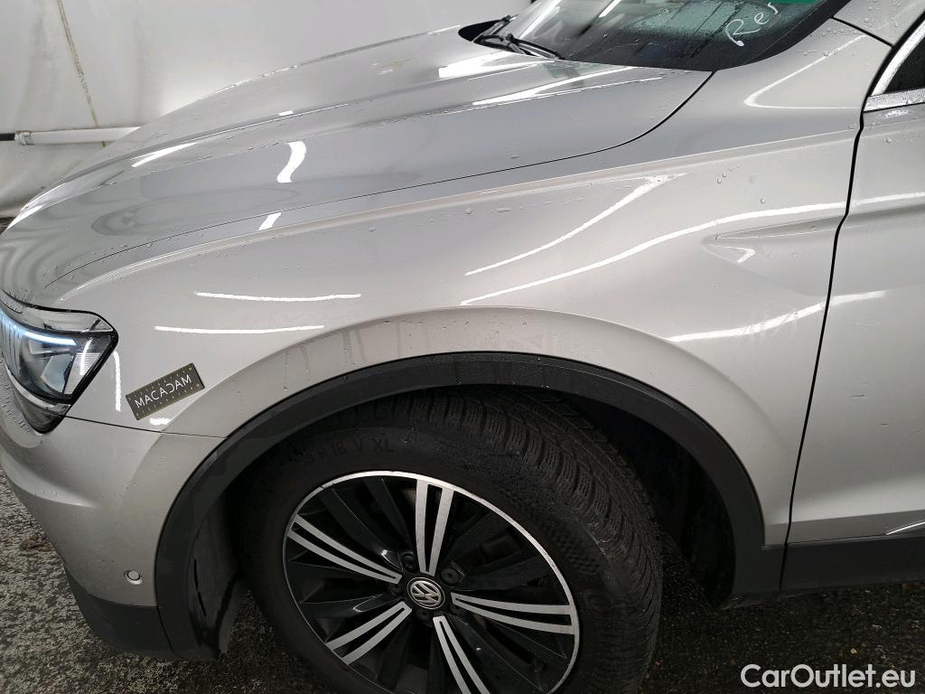  Volkswagen  Tiguan VOLKSWAGEN  5p SUV 2.0 TDI 150 DSG7 Carat Exclusive #1