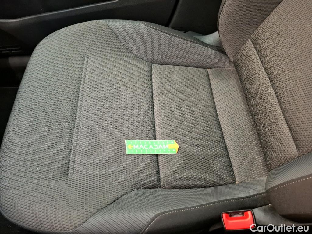  Volkswagen  Golf  VII Berline Confortline Business BMT 2.0 TDI 150CV BVA7 E6dT #36