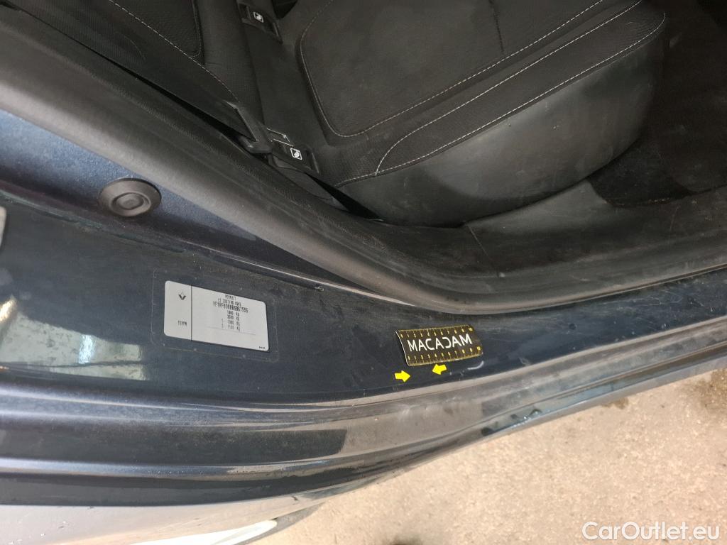  Renault  Megane  IV Grandtour Business 1.5 dCi 115CV BVA7 E6d #47