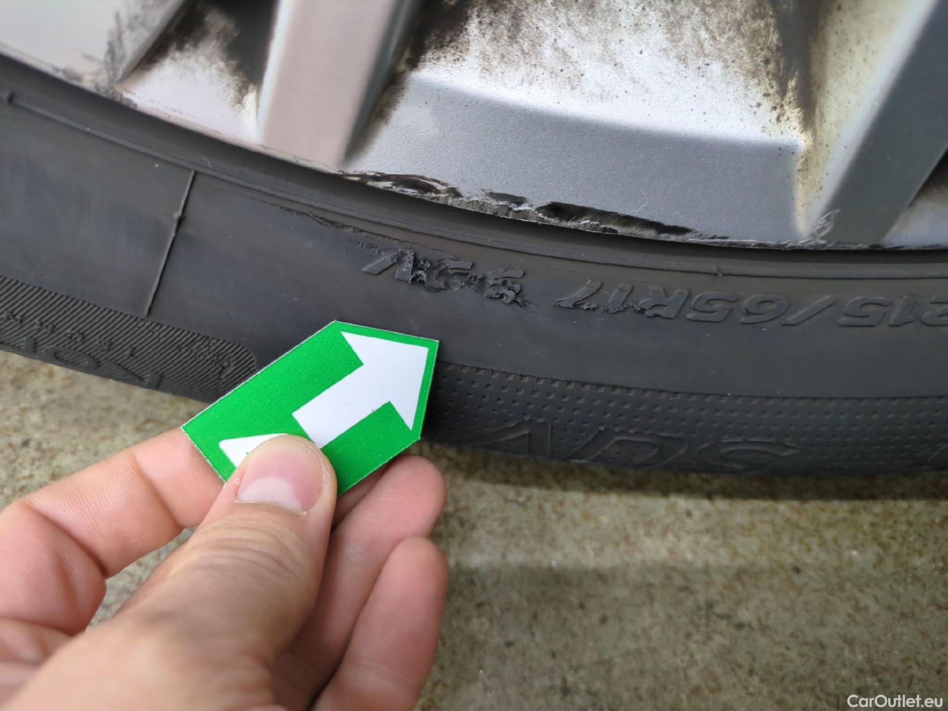  Volkswagen  Tiguan VOLKSWAGEN  / 2016 / 5P / SUV 2.0 TDI 150 DSG7 Confortline Business #10