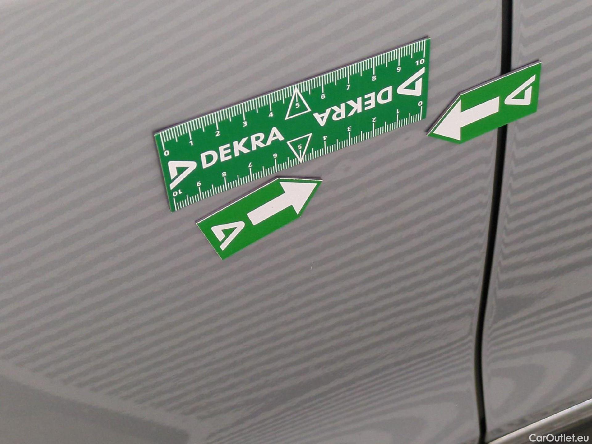  Volkswagen  Tiguan VOLKSWAGEN  / 2016 / 5P / SUV 2.0 TDI 150 DSG7 Confortline Business #26