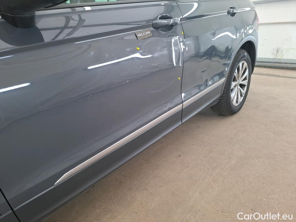  Volkswagen  Tiguan VOLKSWAGEN  / 2020 / 5P / SUV 2.0 TDI 150 DSG7 Life Business #2