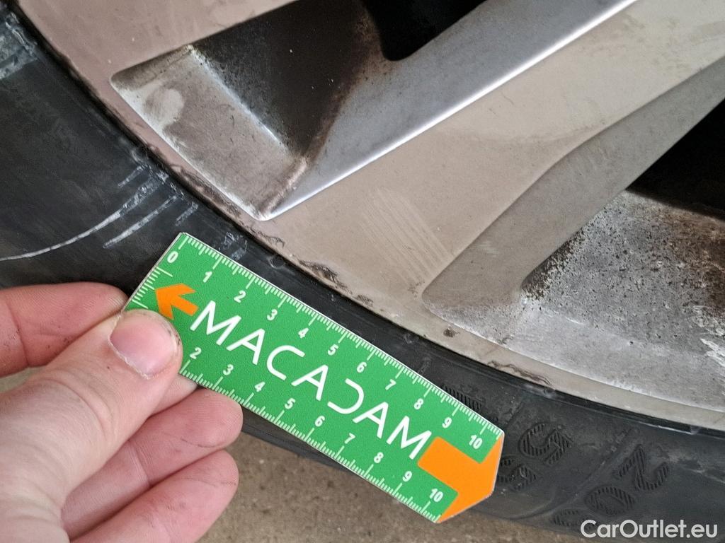  Volkswagen  Golf  VII Berline Confortline Business BMT 2.0 TDI 150CV BVA7 E6dT #20