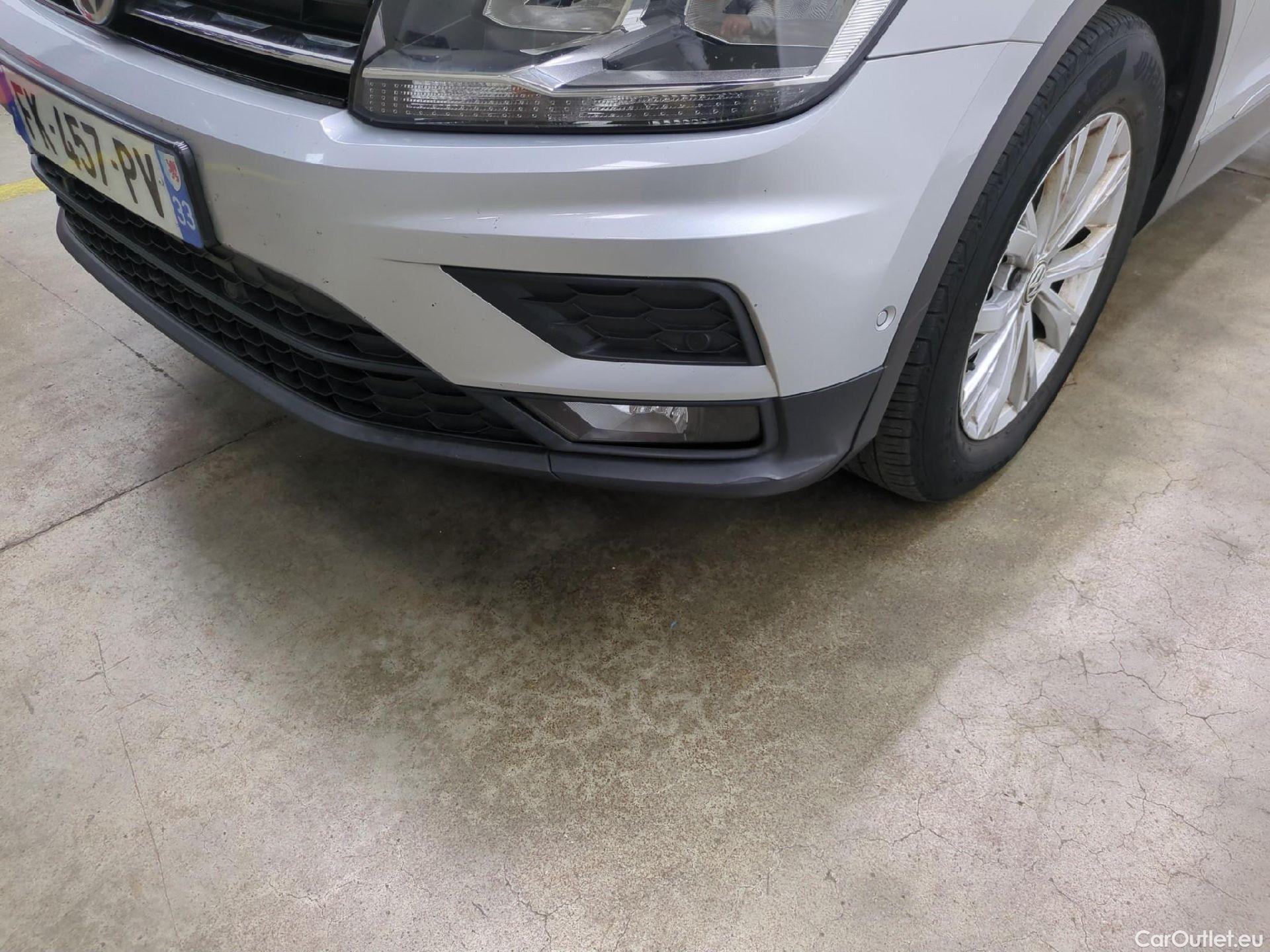  Volkswagen  Tiguan VOLKSWAGEN  / 2016 / 5P / SUV 2.0 TDI 150 DSG7 Confortline Business #48