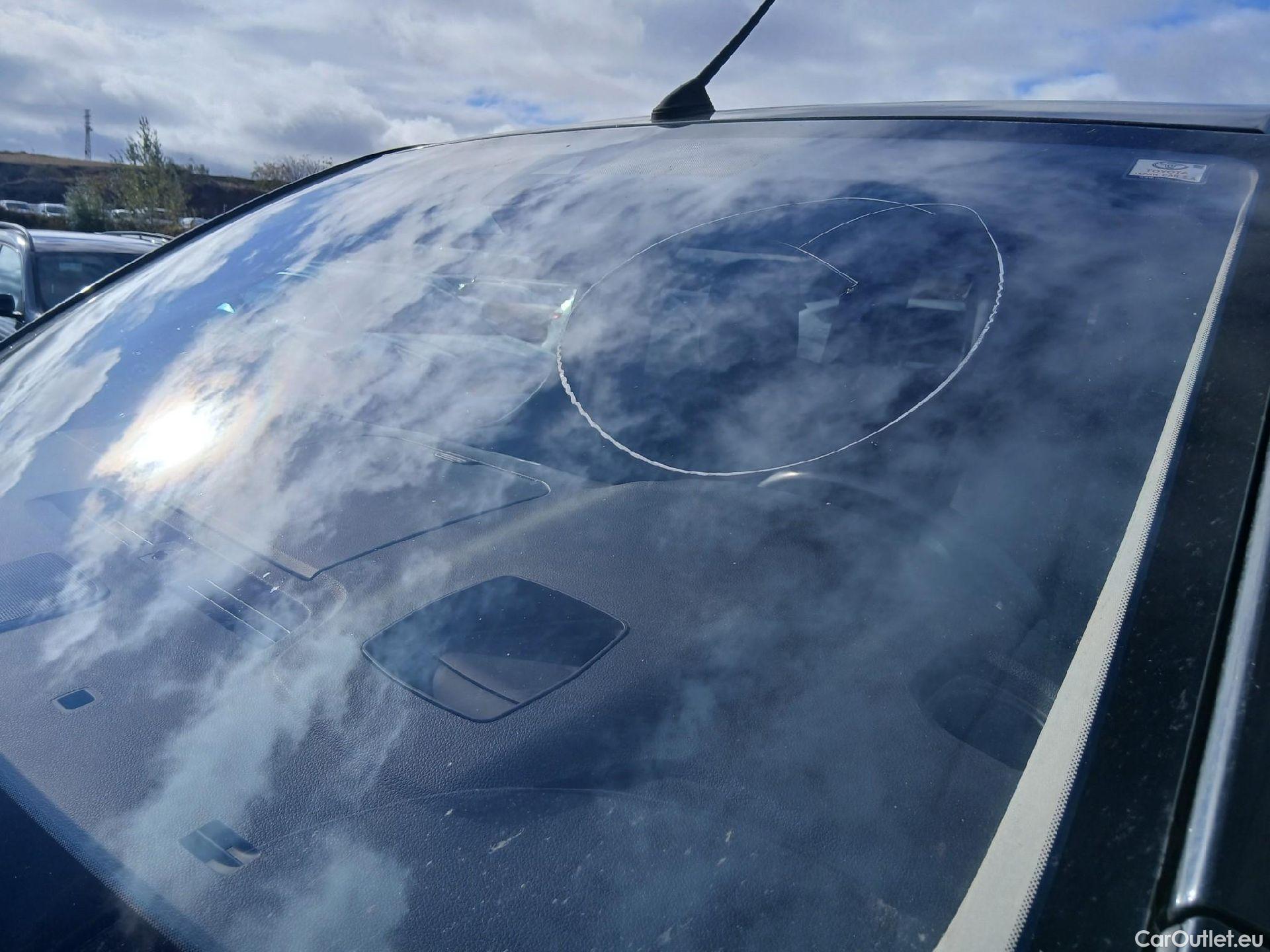  Toyota  Proace TOYOTA  Verso / 2017 / 5P / monovolumen 2.0D 180CV FAMILY ADVANCE PACK L1 AUTO #19