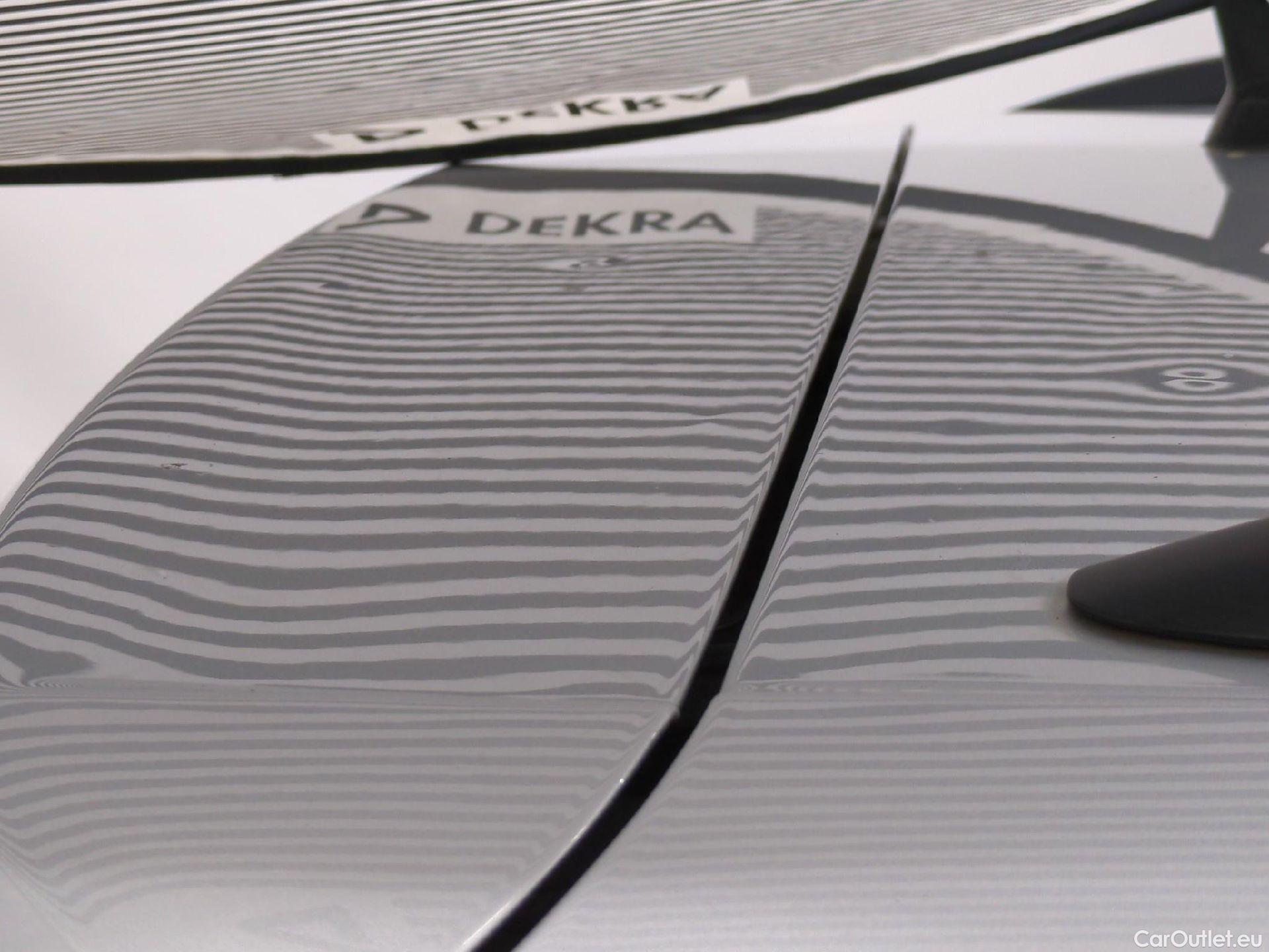  Volkswagen  Tiguan VOLKSWAGEN  / 2016 / 5P / SUV 2.0 TDI 150 DSG7 Confortline Business #60