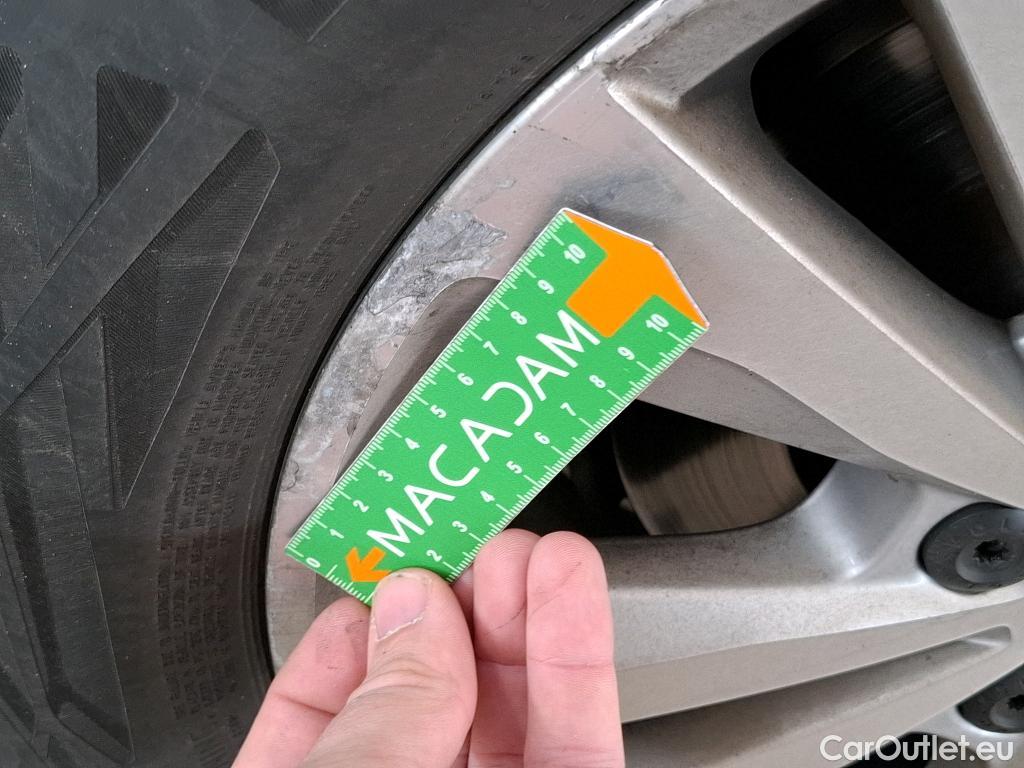  Volkswagen  Golf  VII Berline Confortline Business BMT 2.0 TDI 150CV BVA7 E6dT #15