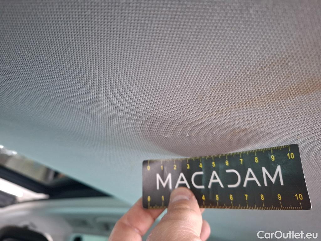  Volkswagen  Tiguan VOLKSWAGEN  5p SUV 2.0 TDI 150 DSG7 Carat #3