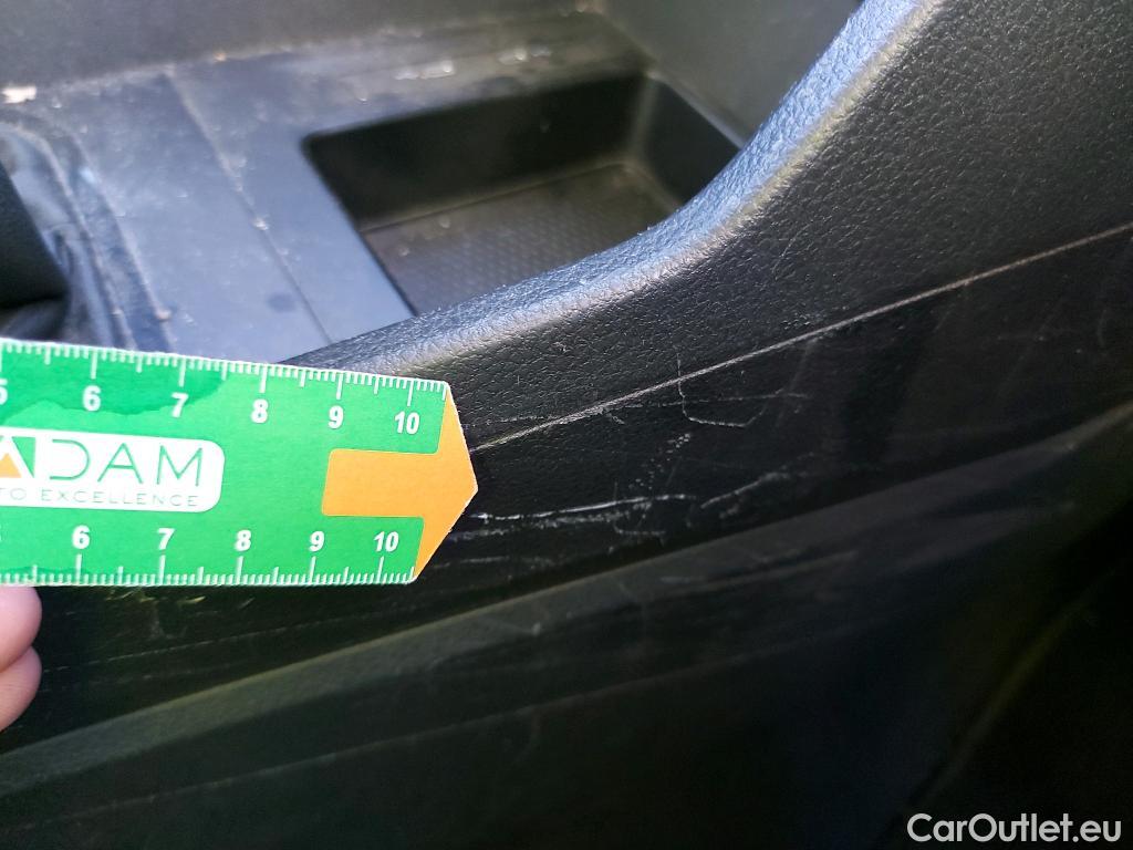  Volkswagen  Caddy VOLKSWAGEN  / 2020 / 4P / combi Kombi 2.0 TDI 75kW (102CV) (CX) #51