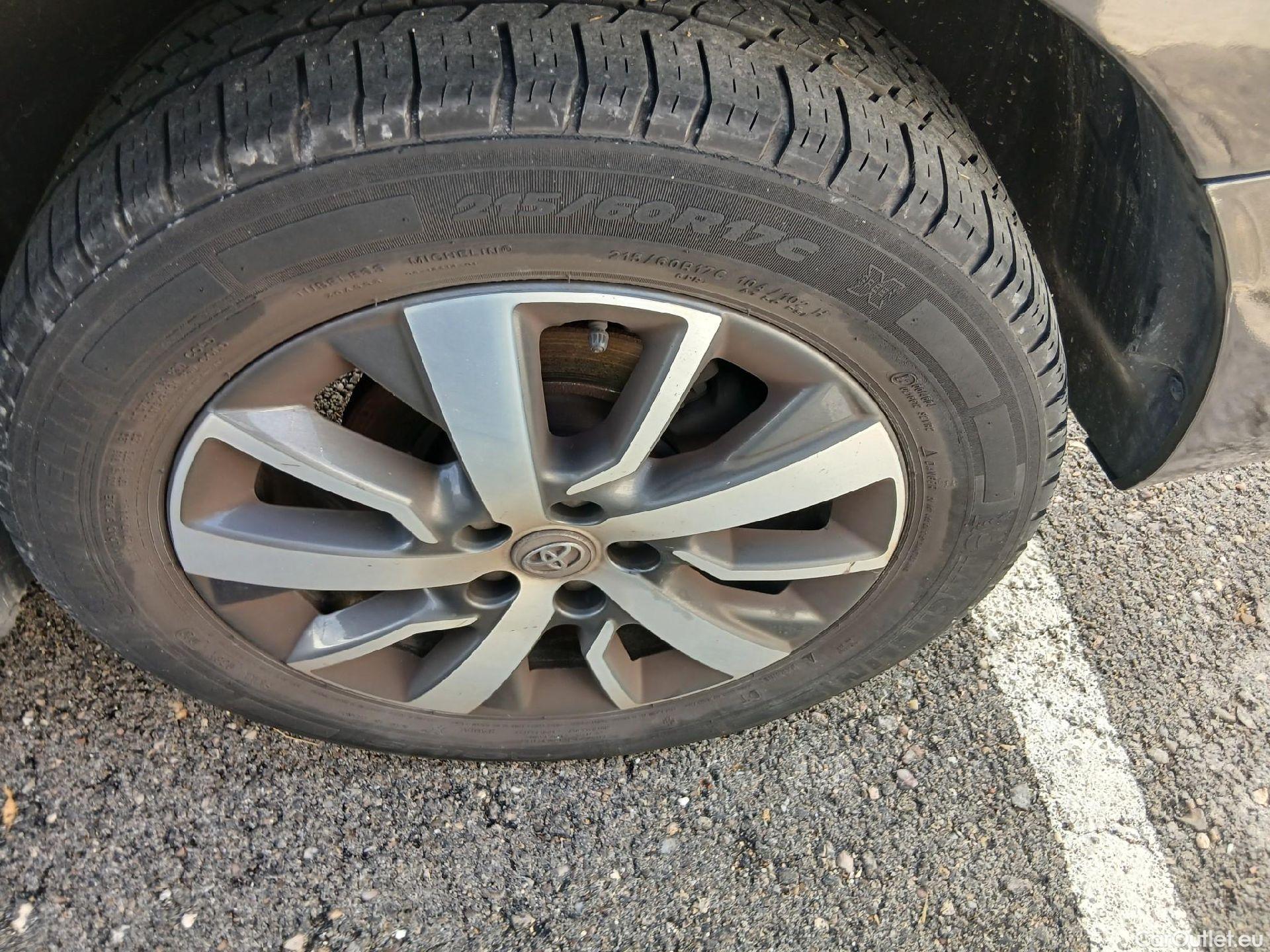  Toyota  Proace TOYOTA  Verso / 2017 / 5P / monovolumen 2.0D 180CV FAMILY ADVANCE PACK L1 AUTO #12