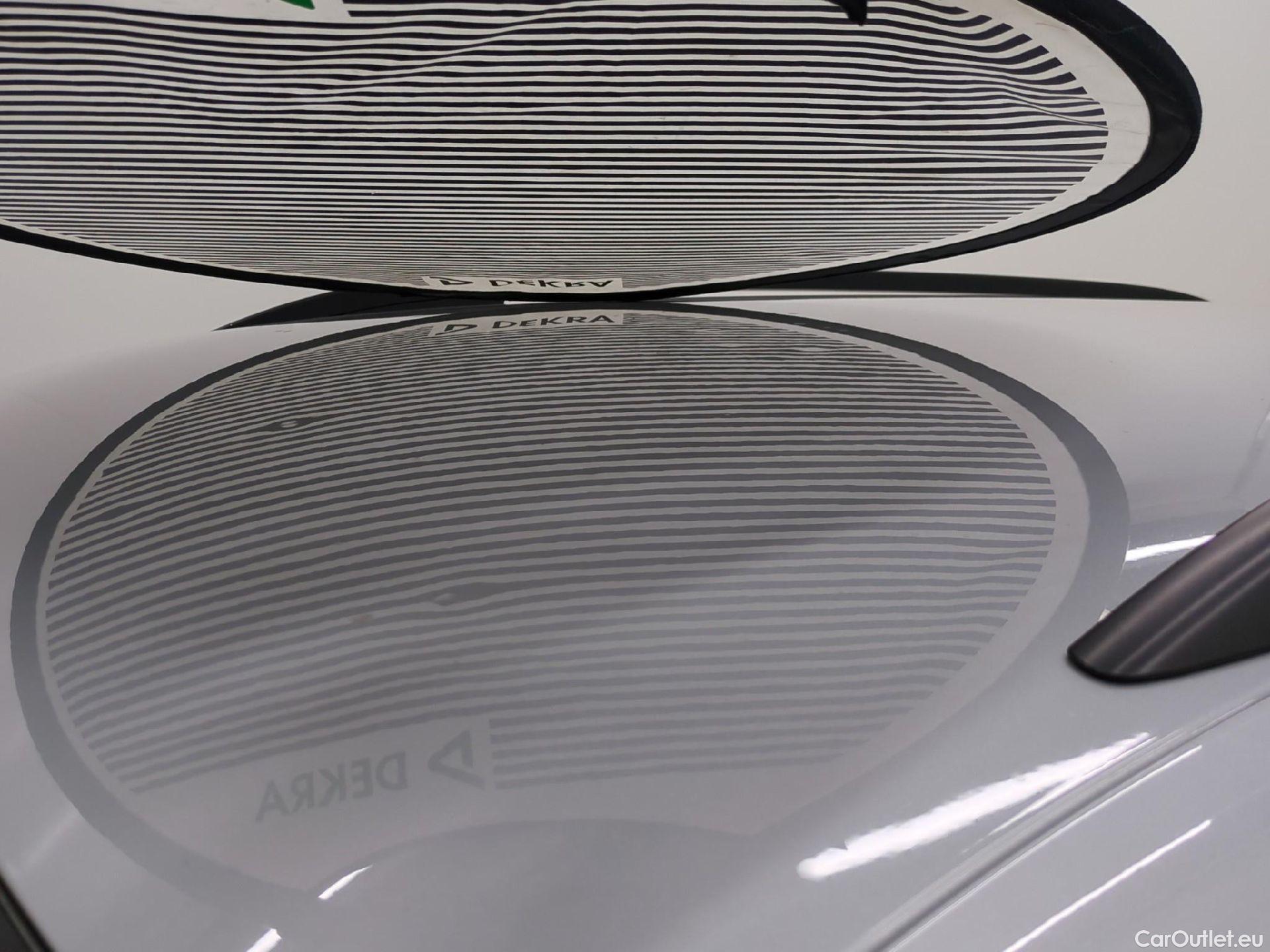  Volkswagen  Tiguan VOLKSWAGEN  / 2016 / 5P / SUV 2.0 TDI 150 DSG7 Confortline Business #39