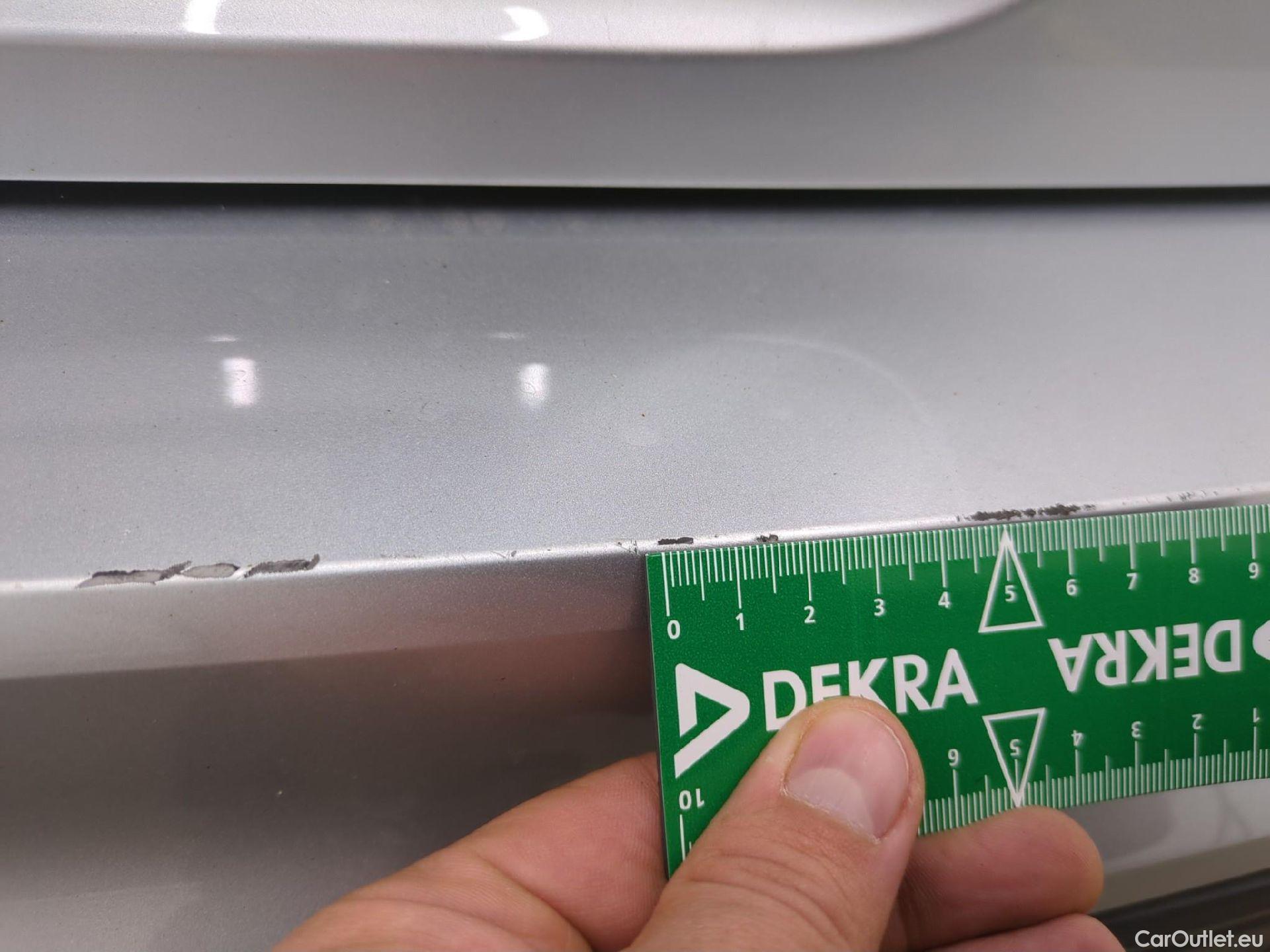  Volkswagen  Tiguan VOLKSWAGEN  / 2016 / 5P / SUV 2.0 TDI 150 DSG7 Confortline Business #67