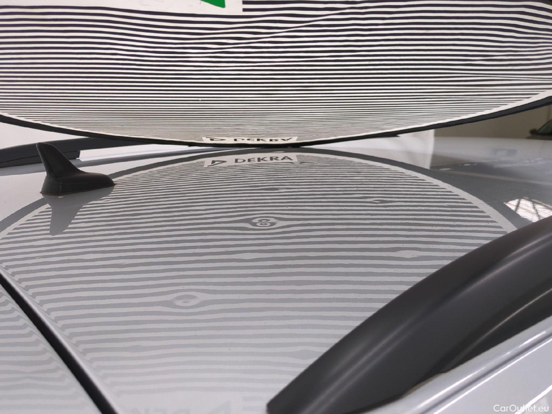  Volkswagen  Tiguan VOLKSWAGEN  / 2016 / 5P / SUV 2.0 TDI 150 DSG7 Confortline Business #41